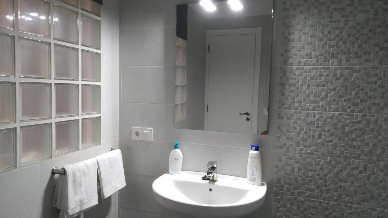 Room With Private Bathroom And Sea View, 50 M Del Mar Radazul Exterior photo
