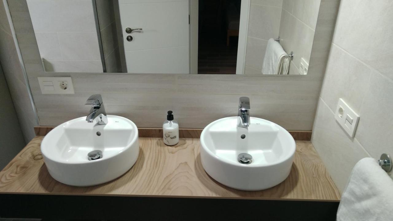 Room With Private Bathroom And Sea View, 50 M Del Mar Radazul Exterior photo